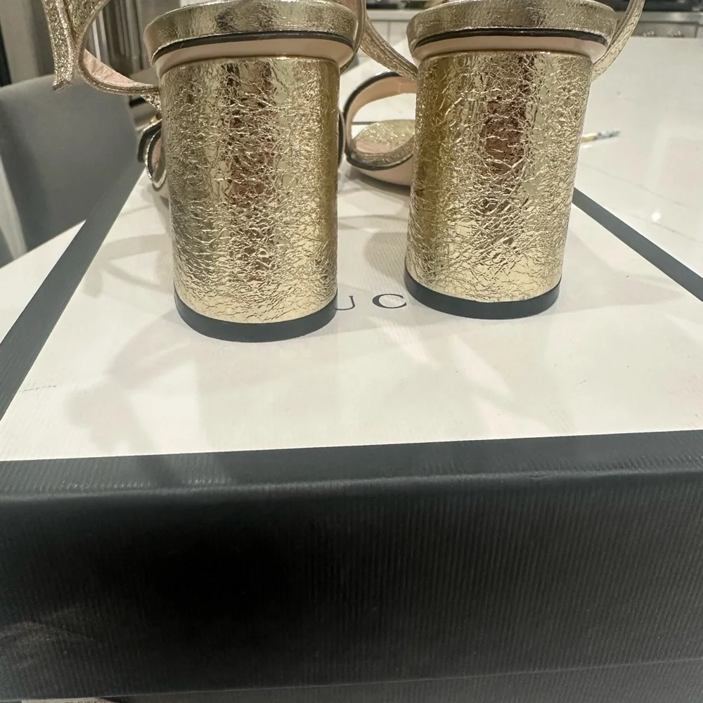 Gucci Metallic Gold Women's Sandals - Picture 4 of 5